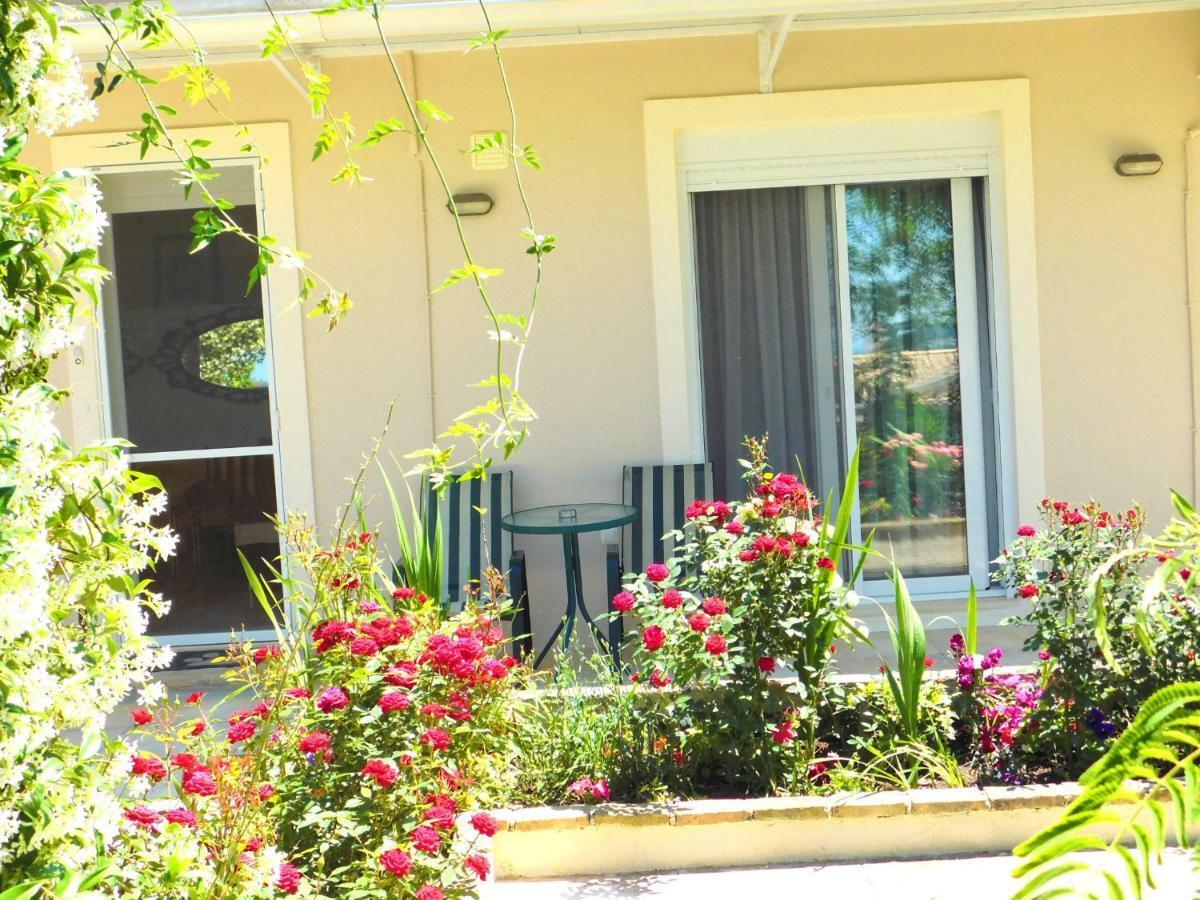 Villa Olga'S Hill Perama  Exterior foto