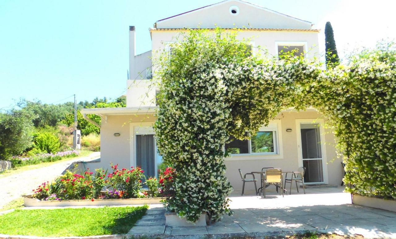 Villa Olga'S Hill Perama  Exterior foto